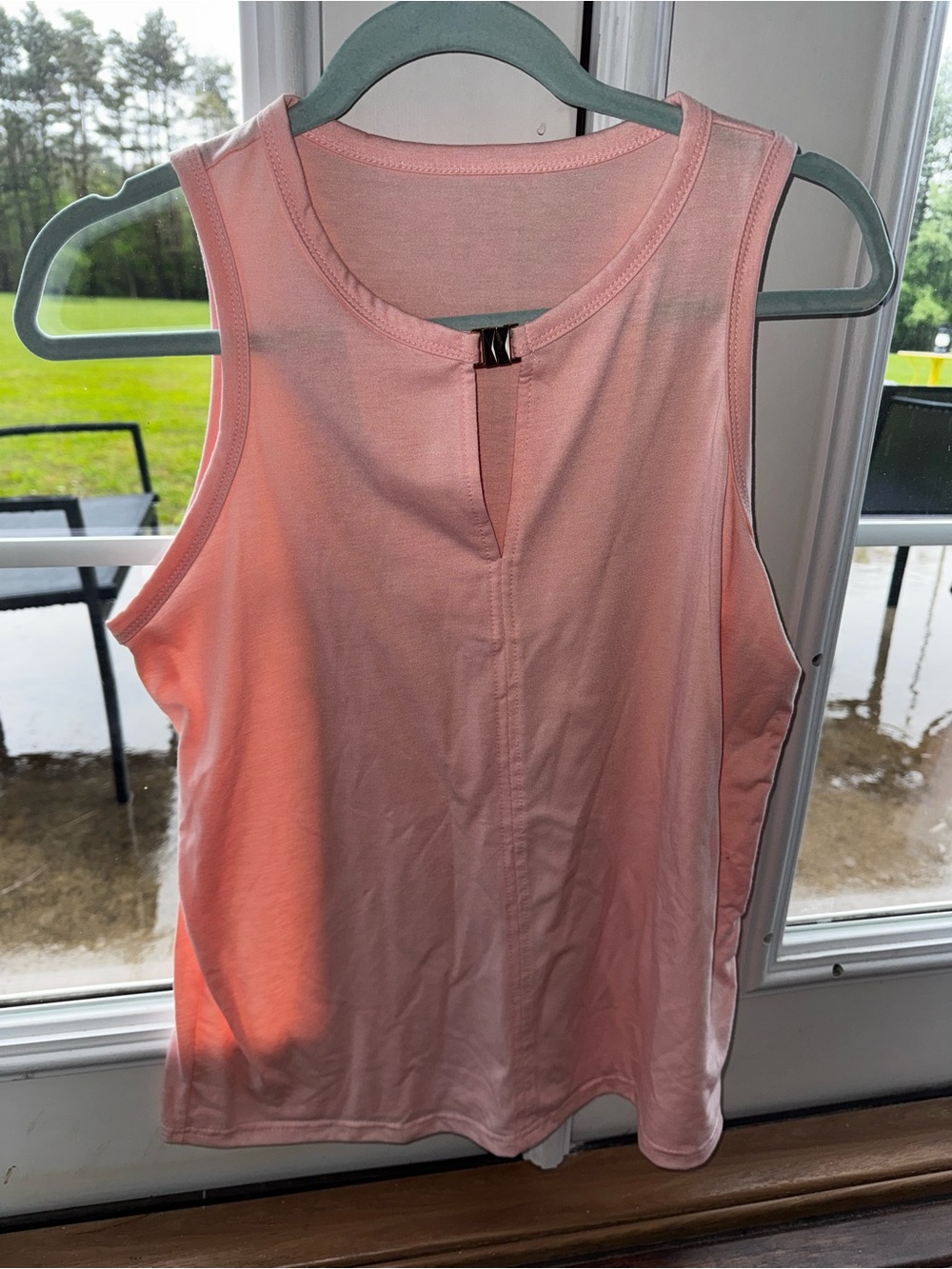 Women’s Sleeveless Pink Tank Top